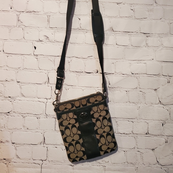 Coach leather and canvas crossbody purse - Picture 2 of 8